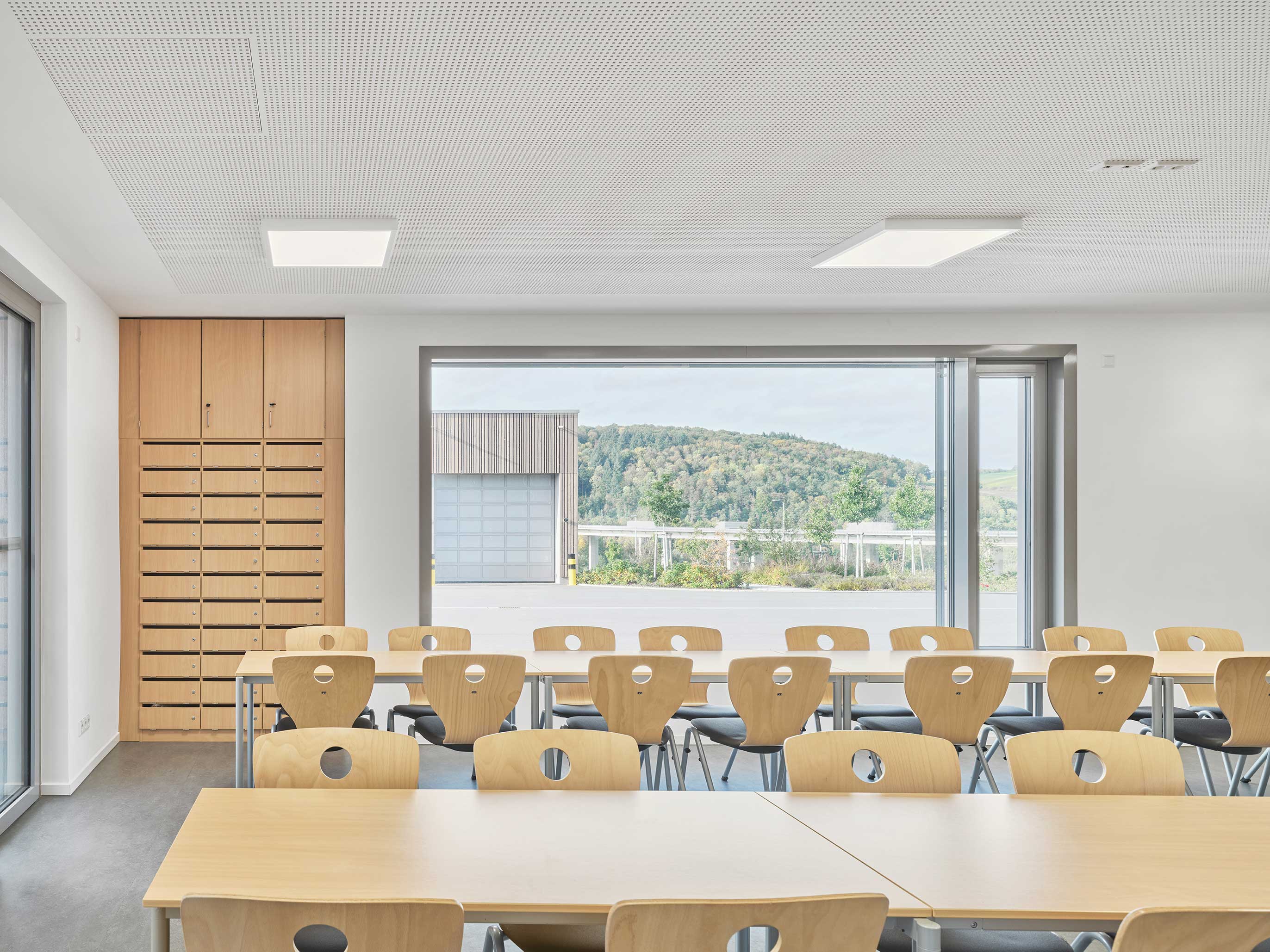 Strassenmeisterei_Tauberbischofsheim_Verwaltung_PLANUNGXGRUPPE_Architekten