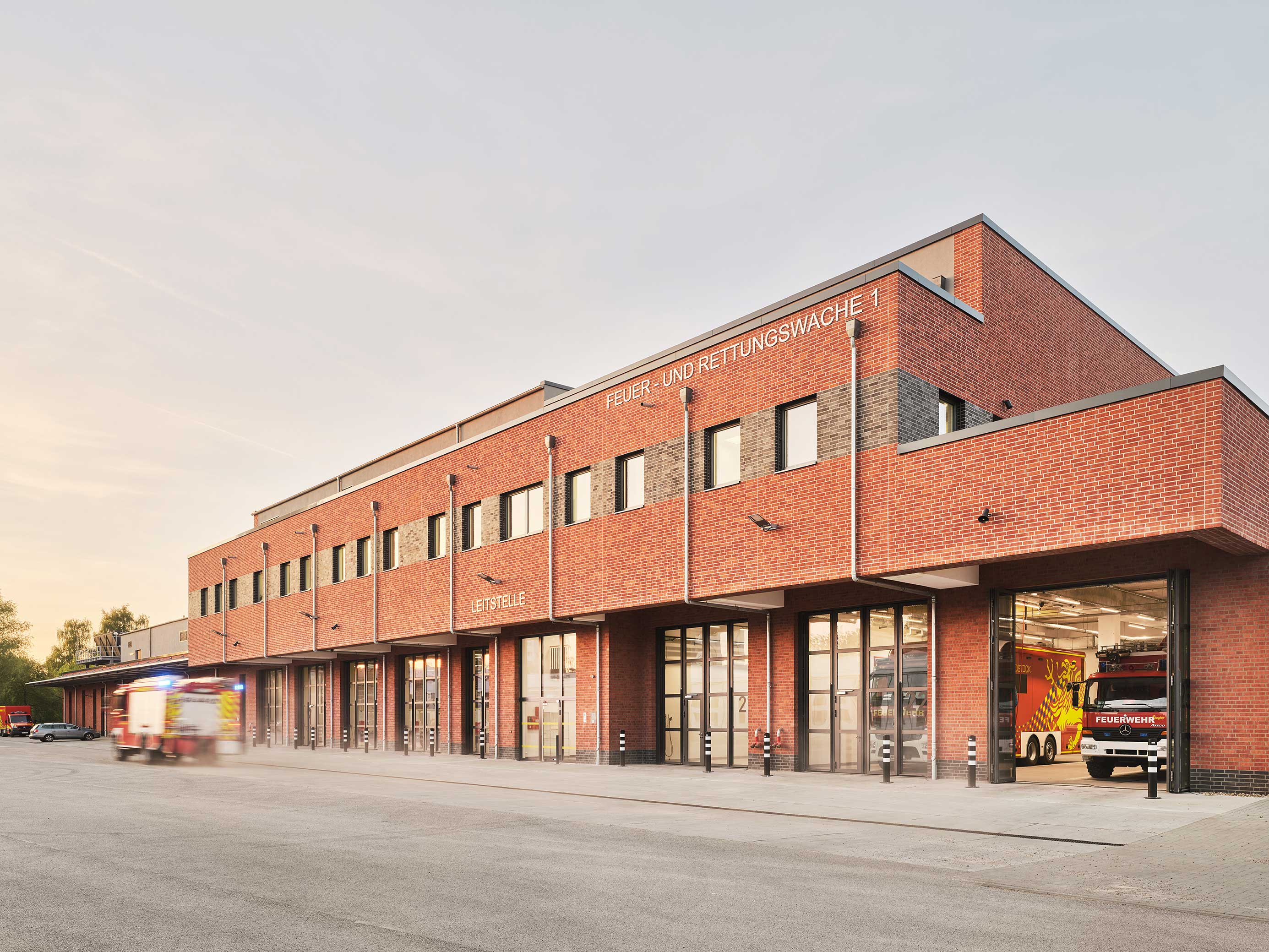 Feuer- und Rettungswache 1 Rostock_PLANUNGXGRUPPE Architekten Generalplaner 